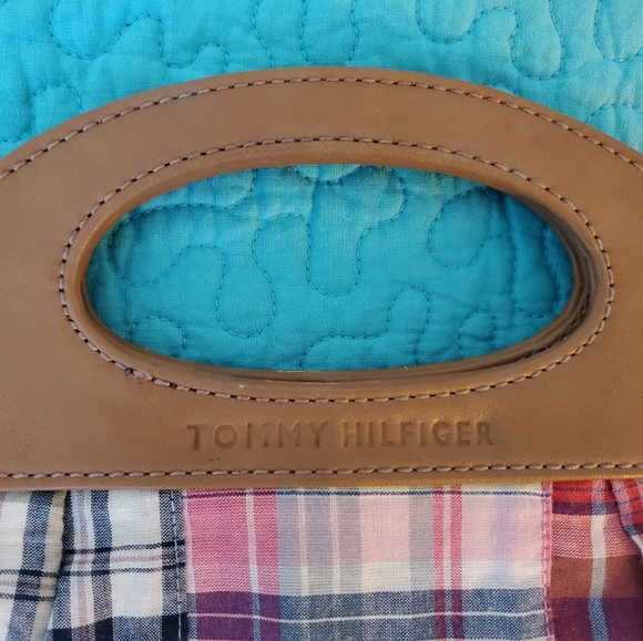 Tommy Hilfiger purse - Picture 3 of 4